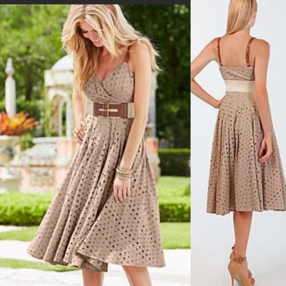 Venus eyelet dress - EUC!